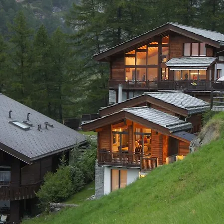 Chalet A La Casa *