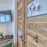 A La Casa *